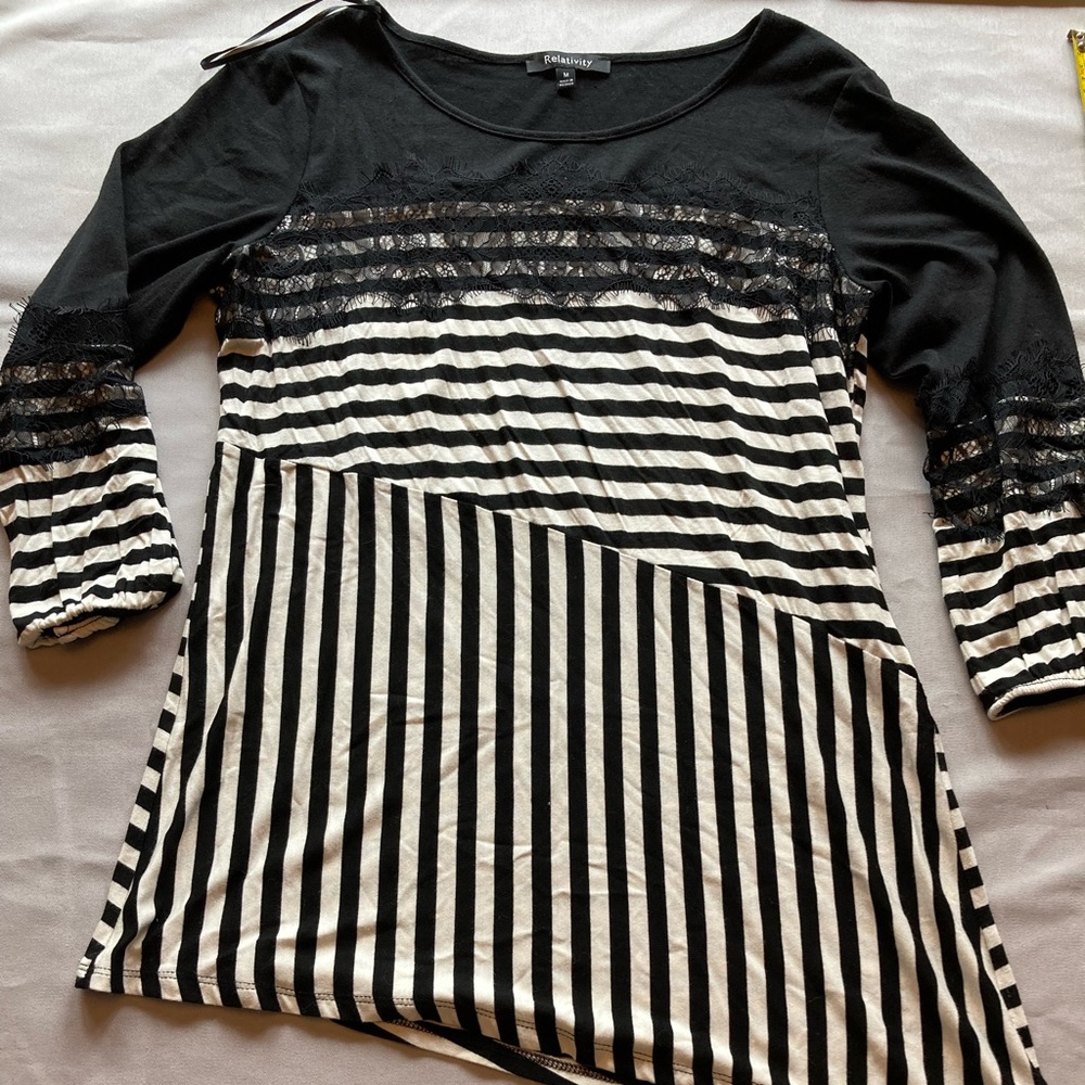 Lace Stripped Top by Relativity size Medium